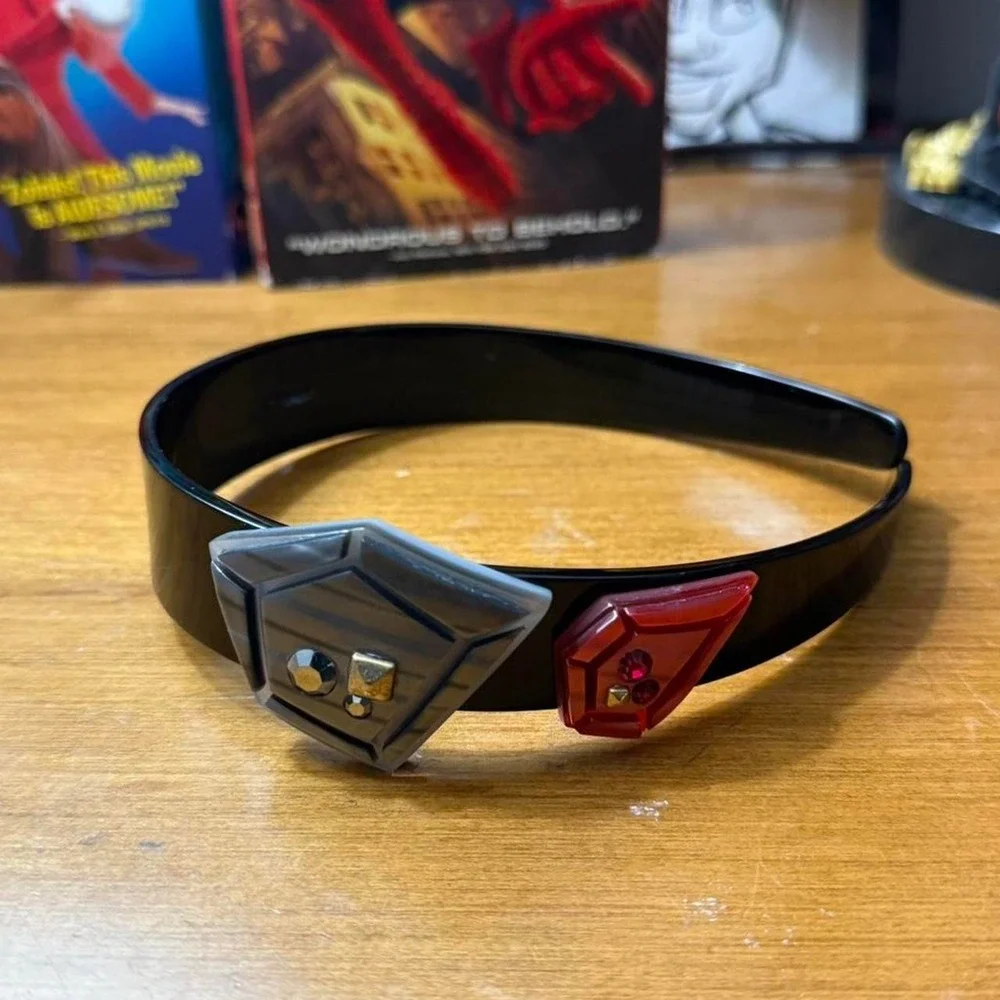 Black and red headband